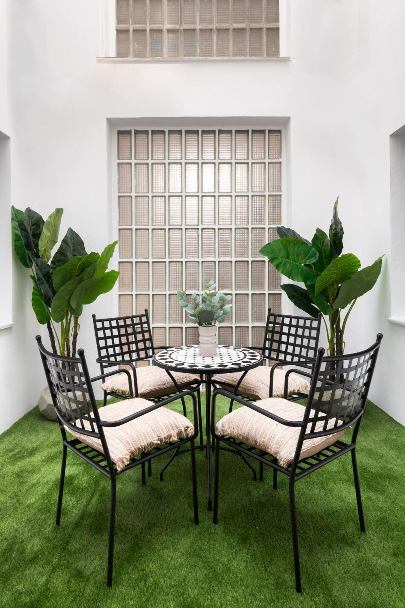 Magno Apartments Patios De O'Donnell เซบีญา ภายนอก รูปภาพ